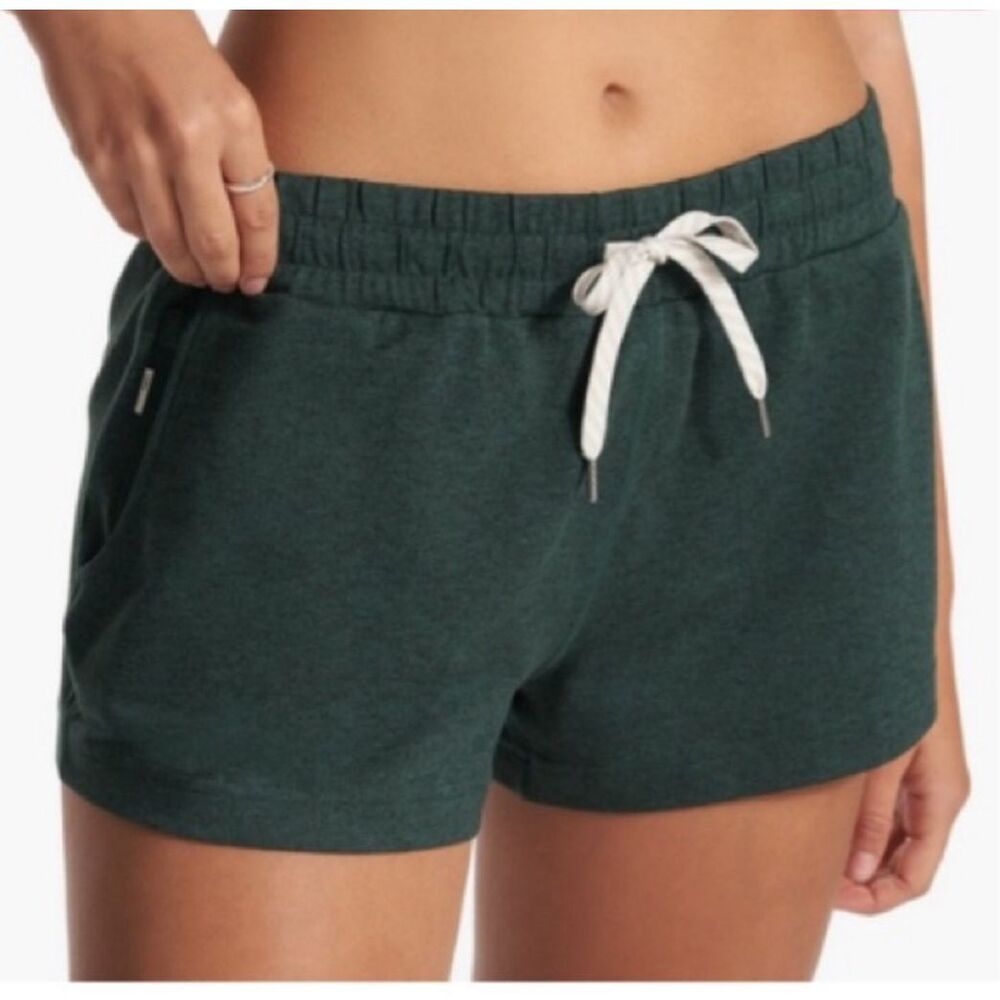 Vuori Halo Performance Short Green Heather Size L